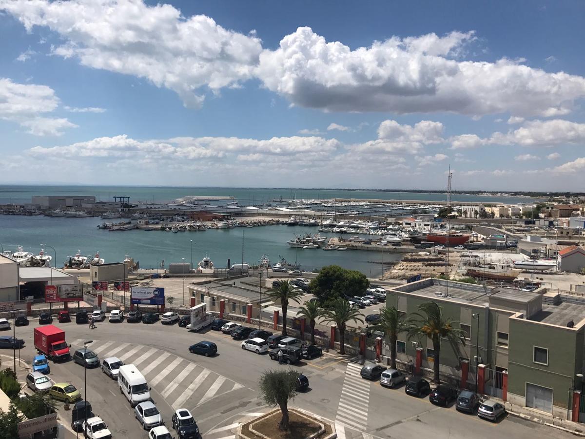 B&B Piazza Marconi Manfredonia Eksteriør bilde